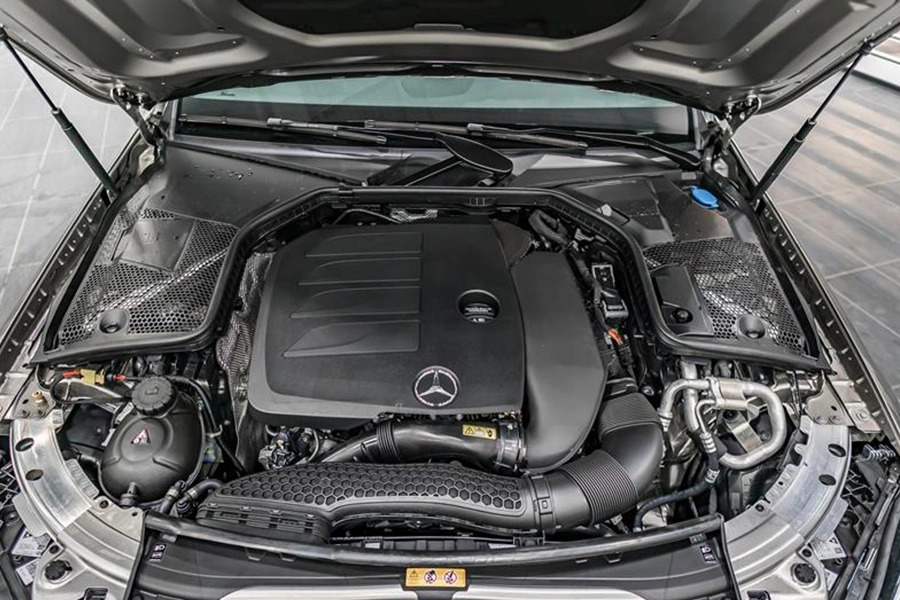 Mercedes-AMG C300 2019 - Hình 18